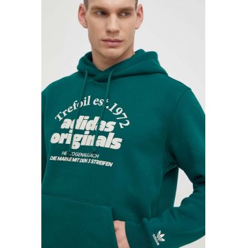 adidas Originals bluză bărbați, culoarea verde, cu glugă, cu imprimeu IS1412