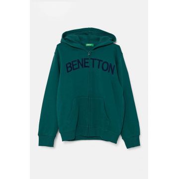 United Colors of Benetton hanorac de bumbac pentru copii culoarea verde, cu glugă, modelator, 3J68C503X