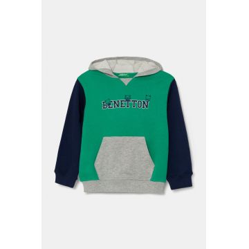 United Colors of Benetton hanorac de bumbac pentru copii culoarea verde, cu glugă, cu imprimeu, 3J68G200Q